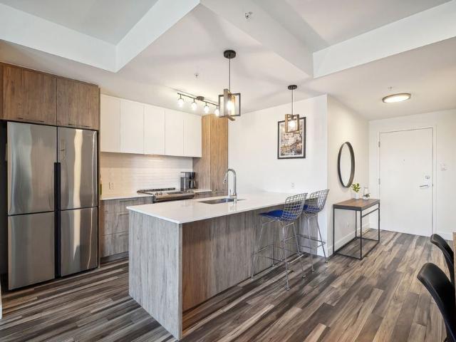 Apartment for rent in Pointe-claire, Quebec