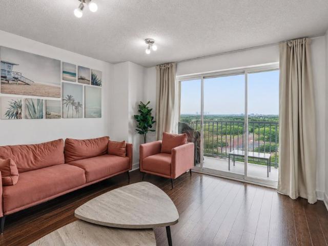 Apartment for rent in Laval-des-rapides, Quebec