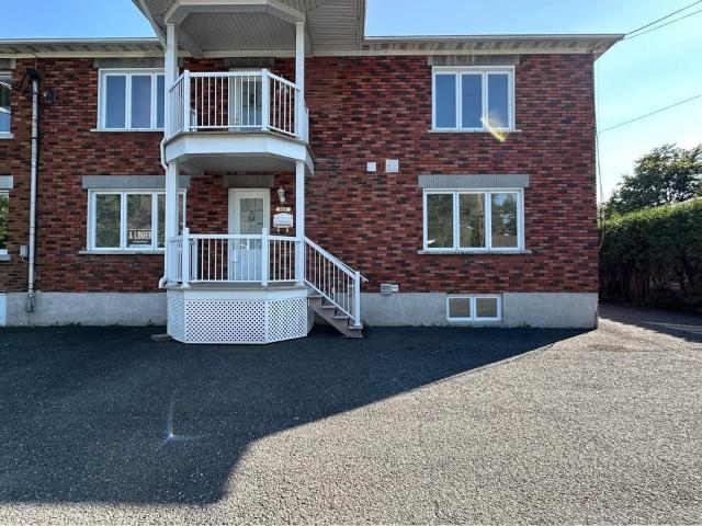 Apartment for rent in Pierre-de Saurel, Quebec