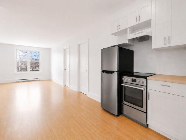 Apartment for rent in St. Leonard's, Quebec