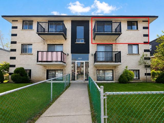 Apartment for rent in Laval-des-rapides, Quebec