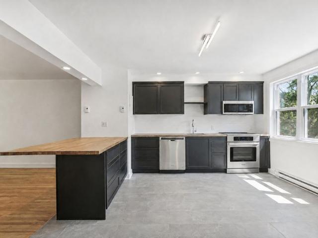 Apartment for rent in St. Leonard's, Quebec