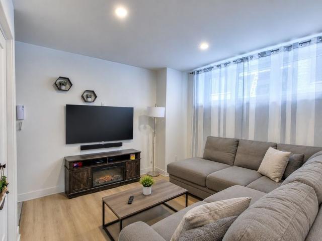 Apartment for rent in Saint-Zotique, Montérégie