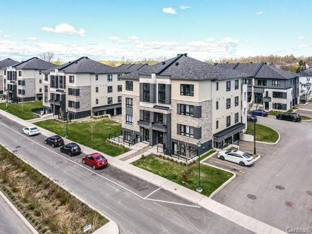 Apartment for rent in Sainte-Dorothée, Laval (région administrative)