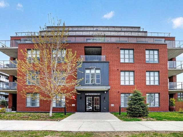 Apartment for rent in Saint-Laurent, Montréal
