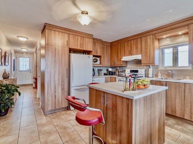 Apartment for rent in St. Leonard's, Quebec