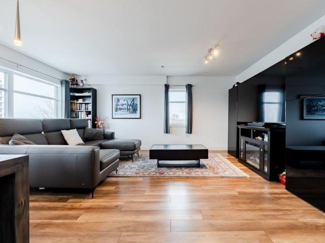 Apartment for rent in Sainte-Catherine, Montérégie