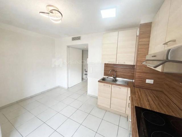 Studio location à Quartier Jean-Médecin, Nice