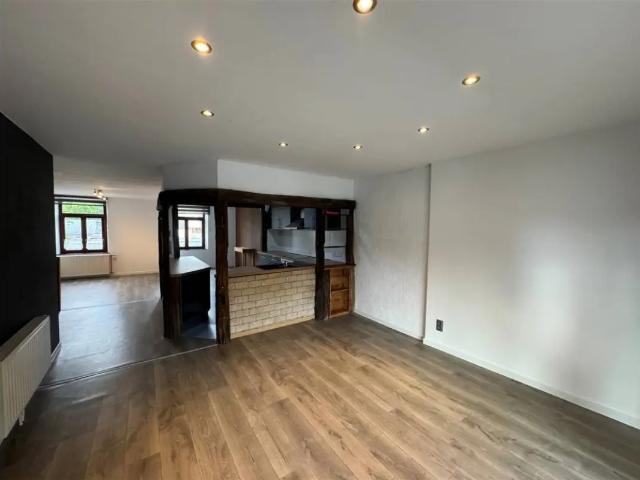 Appartement location à Bende, Wallonie