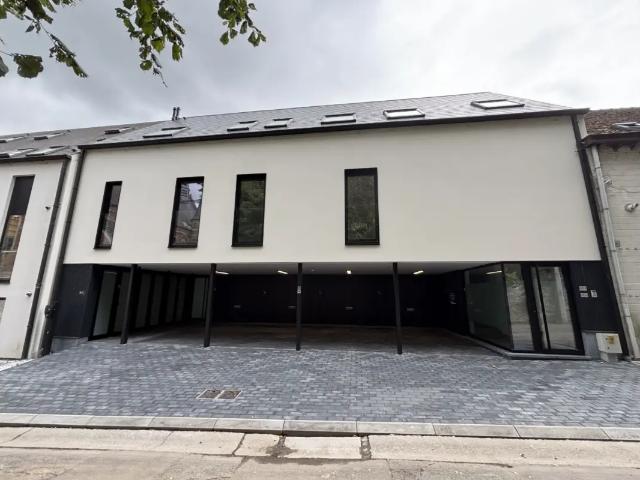 Appartement location à Lessen, Wallonie