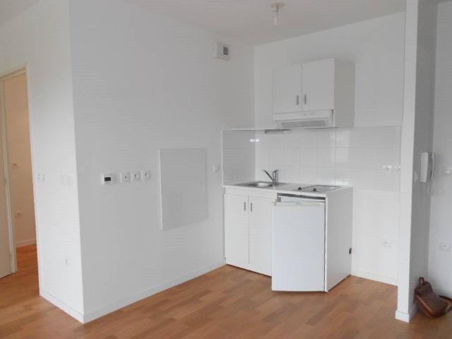 Studio location à Le Plateau, Poitiers