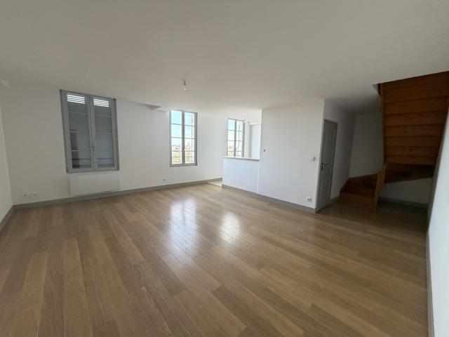 Duplex location à Saintes