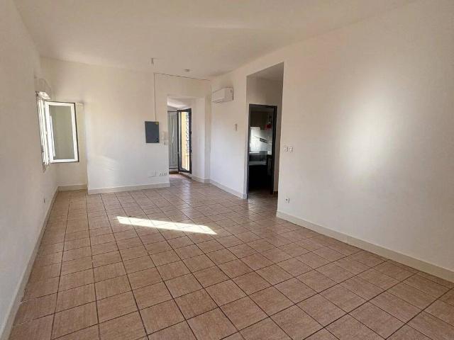 Appartement location à Écusson, Nîmes