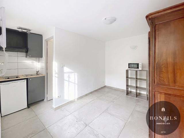 Studio location à Avignon