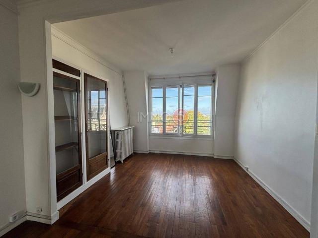 Studio location à Centre, Le Raincy