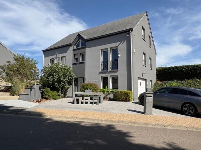 Maison location à Mi, Wallonie