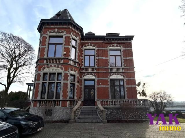 Bureau location à Charleroi, Wallonie