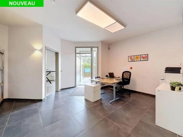 Bureau location à Mont-saint-guibert, Wallonie