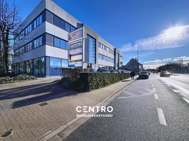 Bureau location à Courtrai, West-Vlaanderen