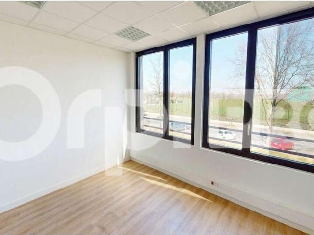 Bureau vente à Montanay, Rhône
