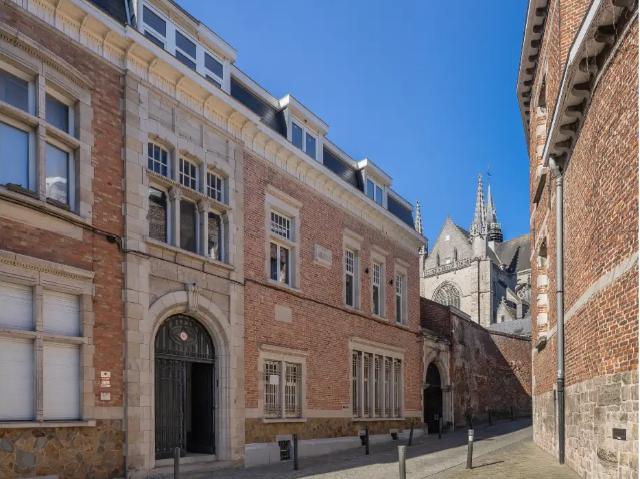 Bureau location à Bergen, Wallonie