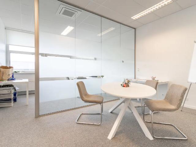 Bureau location à Mont-saint-guibert, Wallonie