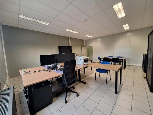 Bureau location à Verrebroek, Oost-Vlaanderen