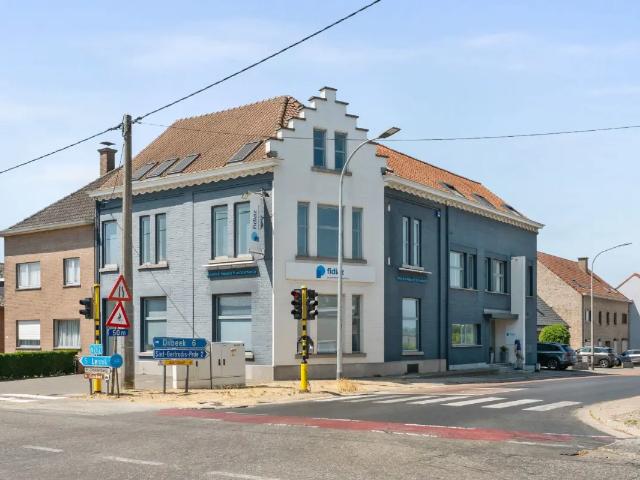 Bureau location à Sint-pieters-leeuw, Brabant