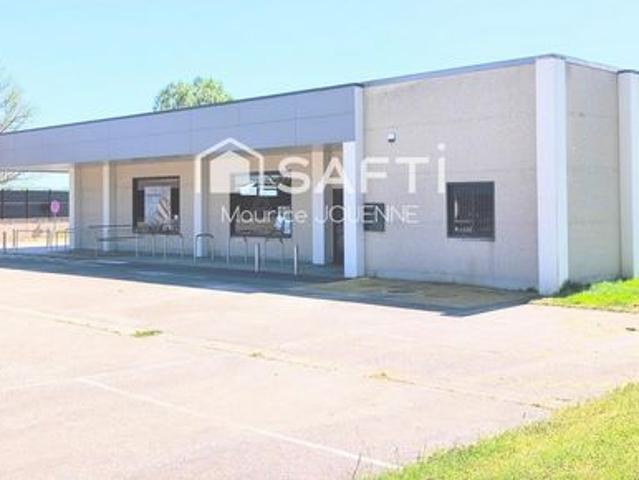 Local Commercial location à Neufchâteau, Châtenois