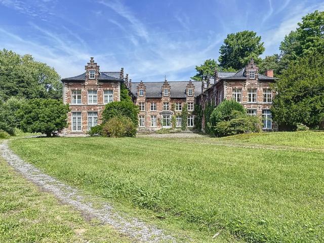 Château location à Wezembeek-oppem, Brabant