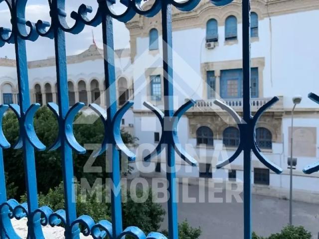 Bureau location à Ain Zaghouan, Douz