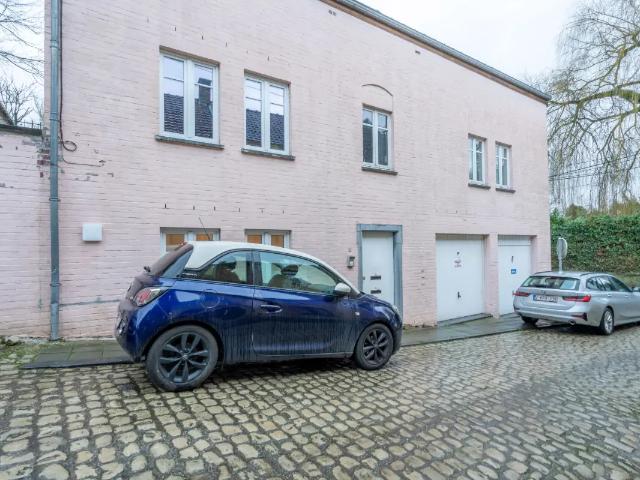 Duplex location à Court-saint-étienne, Wallonie