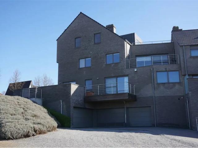 Duplex location à Woluwe-saint-etienne, Brabant