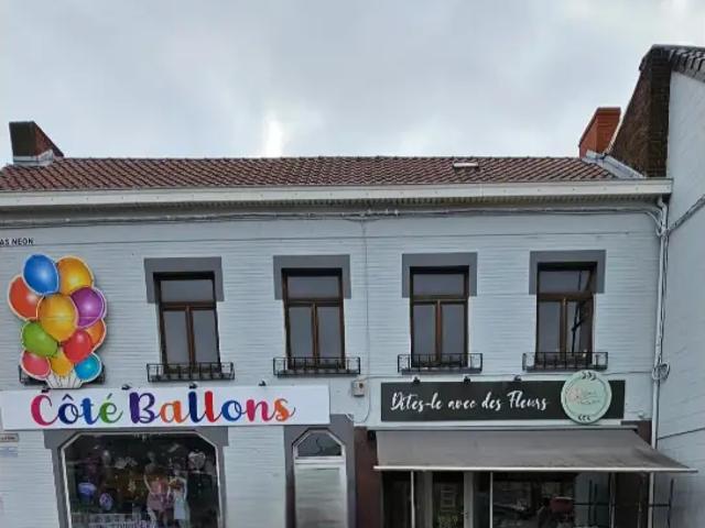Local Commercial location à Châtelet, Wallonie