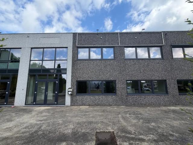 Local Commercial location à Geel, Antwerpen