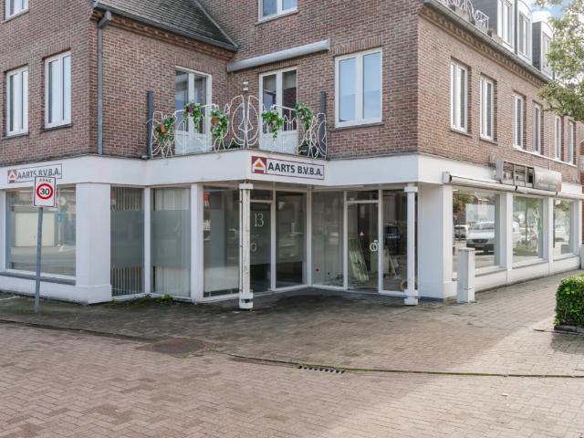 Local Commercial location à Hamont-achel, Limburg
