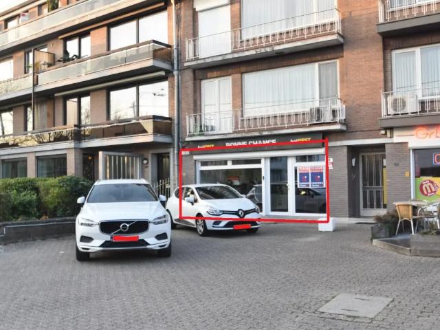 Local Commercial location à Riemst, Limburg