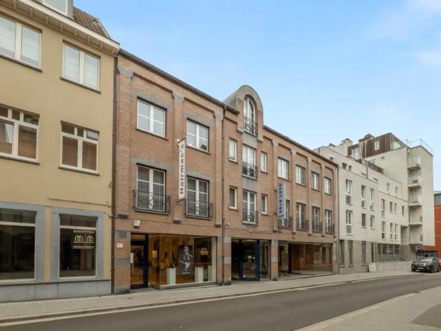 Local Commercial location à Gelinden, Limburg