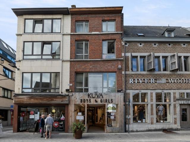 Local Commercial location à Gelinden, Limburg