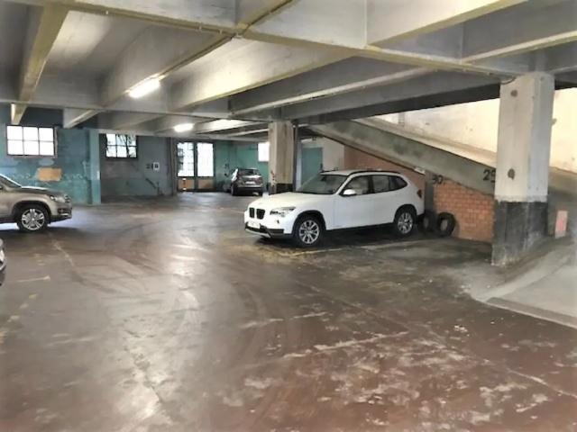 Garage location à Klein-Antwerpen, Antwerpen