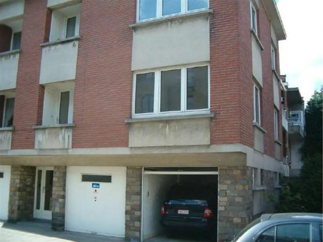 Garage location à Oudergem, Bruxelles