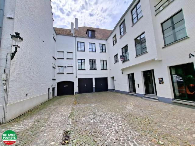 Garage location à Brugge, West-Vlaanderen