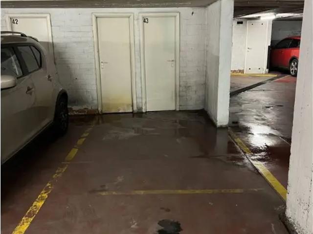 Garage location à Brussel, Bruxelles