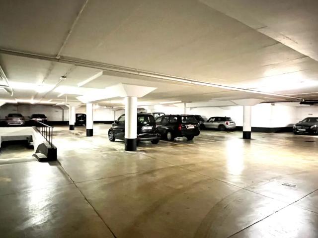 Garage location à Brussel, Bruxelles