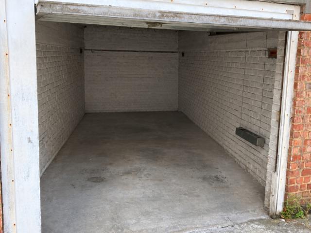 Garage location à Woluwe-Saint-Pierre - Sint-Pieters-Woluwe, Brussel-Hoofdstad - Bruxelles-Capitale