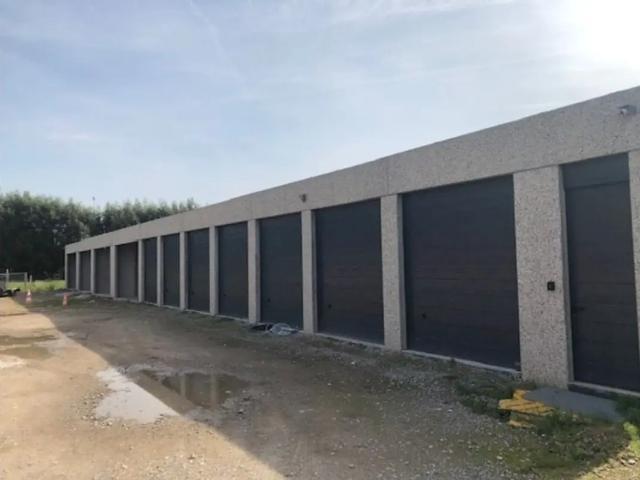 Garage location à Haaltert, Oost-Vlaanderen