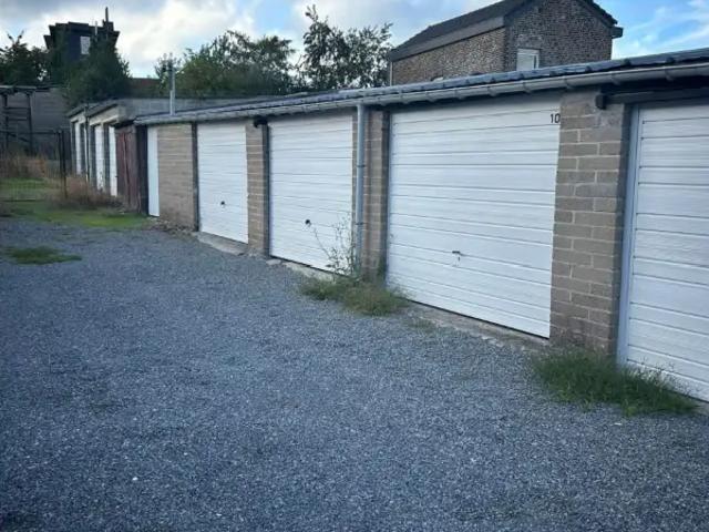 Garage location à Quartier Centre - Croix Jurlet, Herstal