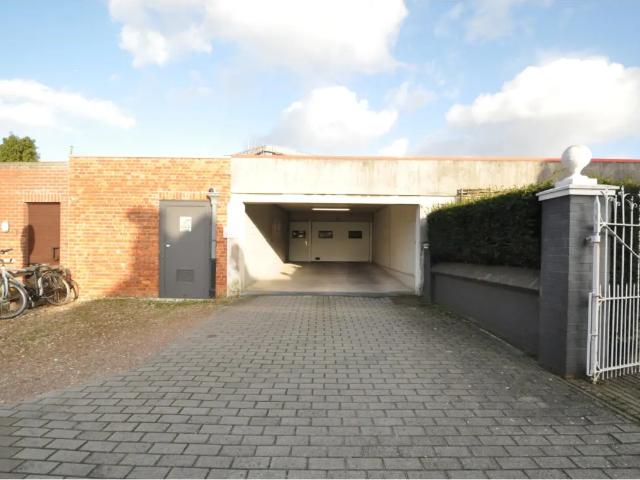 Garage location à Knokke-heist, West-Vlaanderen
