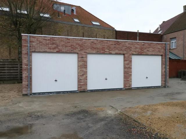 Garage location à Couckelaere, West-Vlaanderen