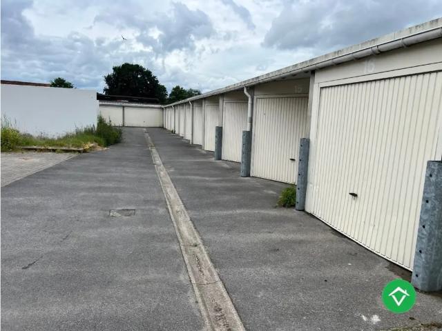 Garage location à Couckelaere, West-Vlaanderen